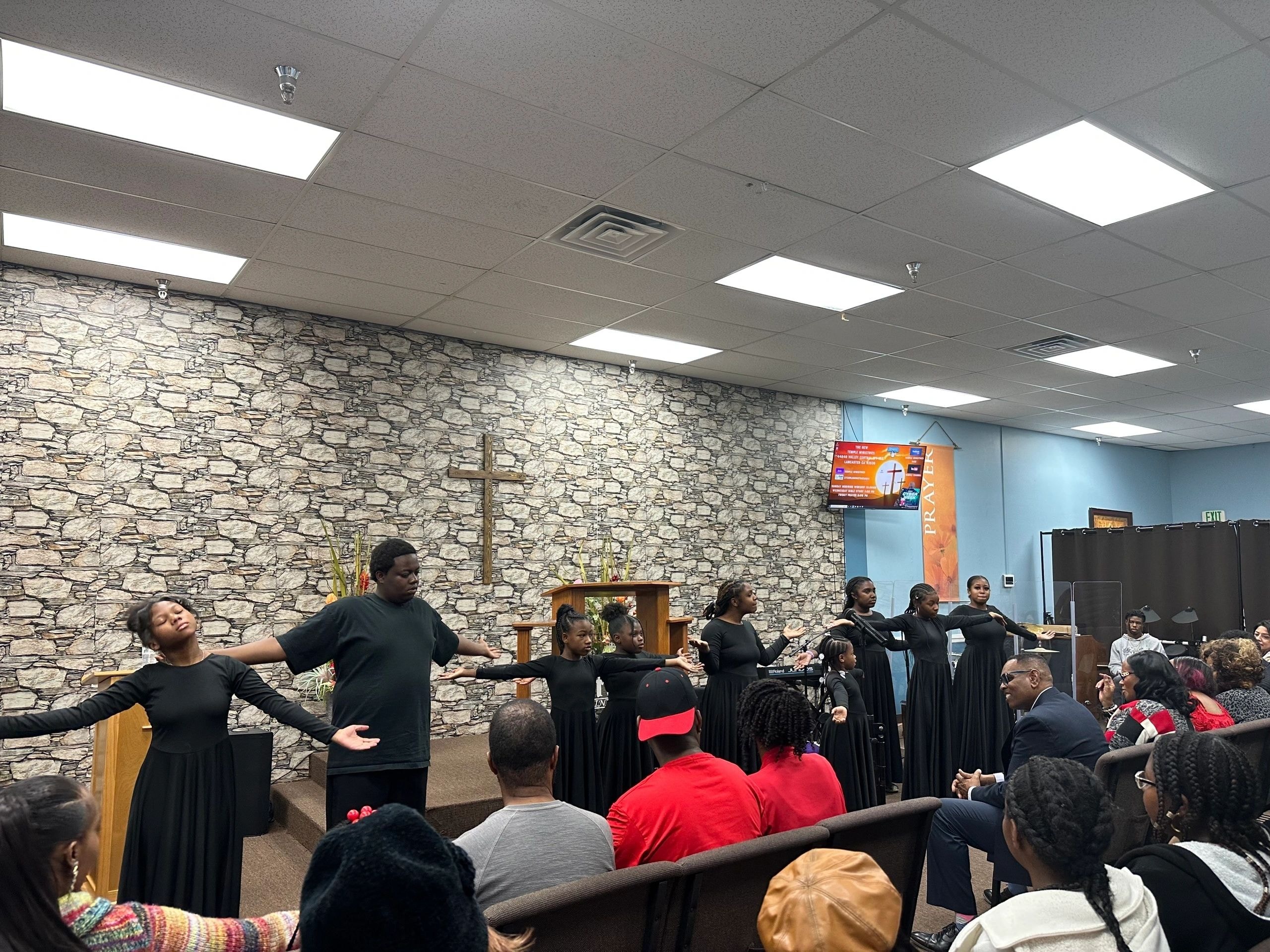 Worship service at Temple Ministries